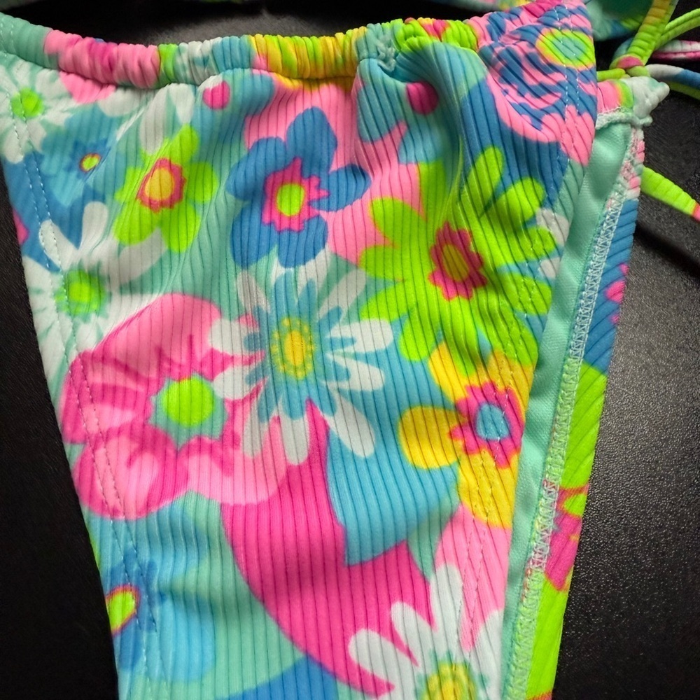 Xhilaration Swimsuit Floral Pink Blue Mint Green Bikini 2 Piece Swimsuit Sz M - Picture 7 of 11